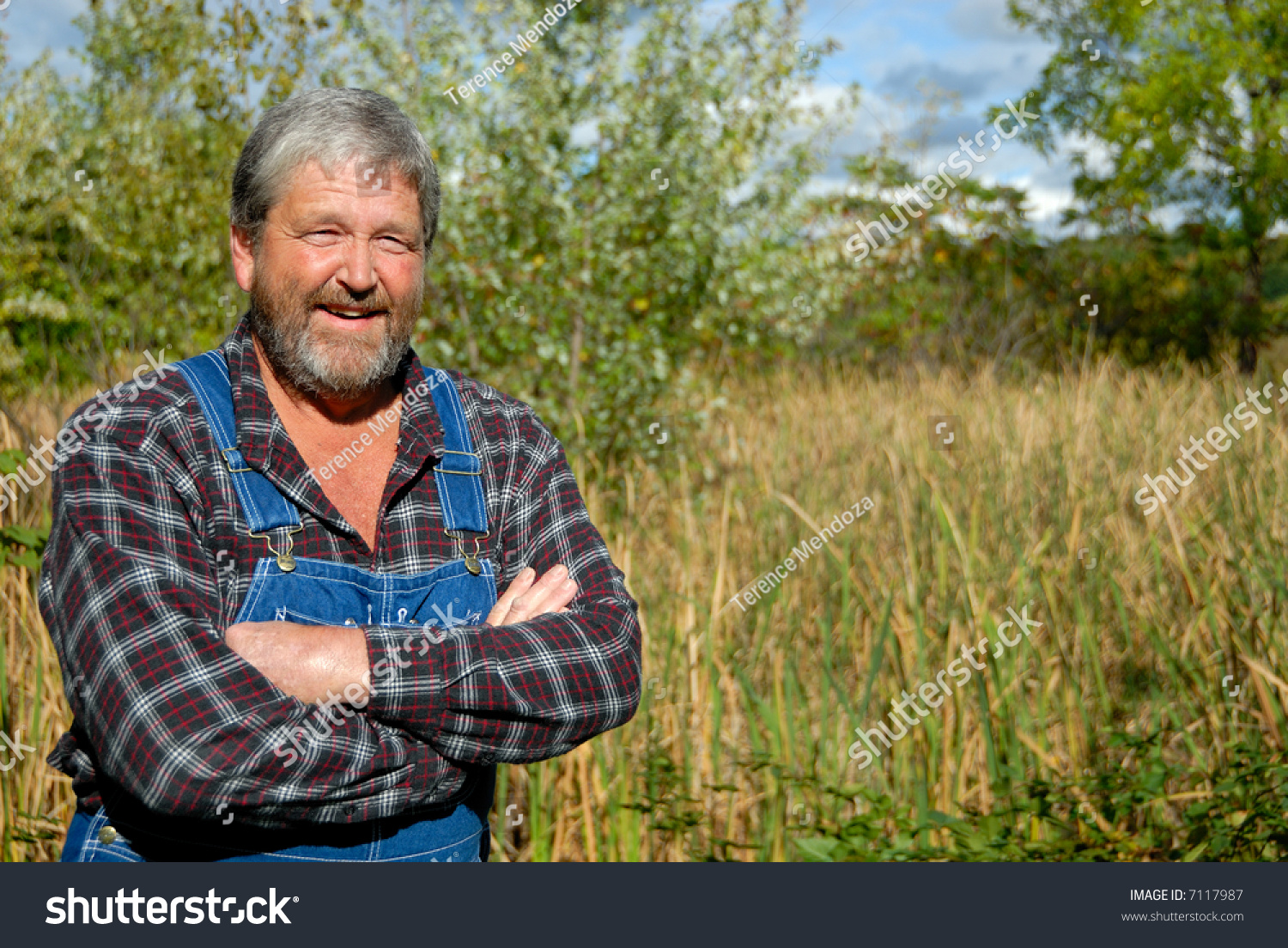 Farmer Smiling Plaid Shirt Bib Overalls Stock Photo 7117987 - Shutterstock