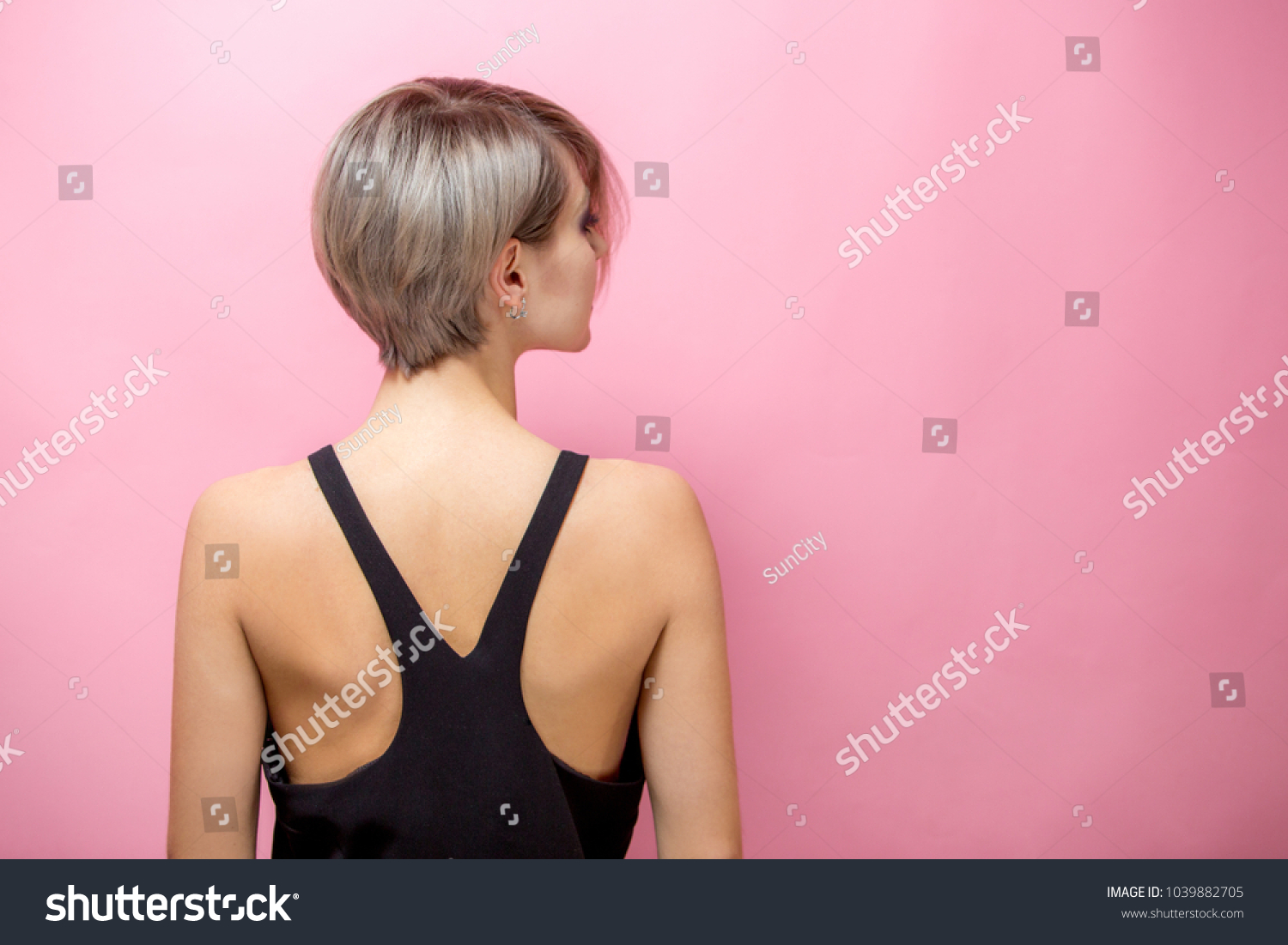 Fashion Beautiful Young Woman Short Hair Stock Photo Edit Now 1039882705