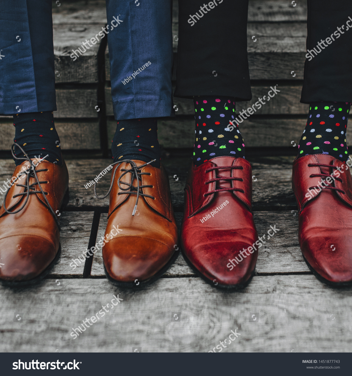 red shoes on men