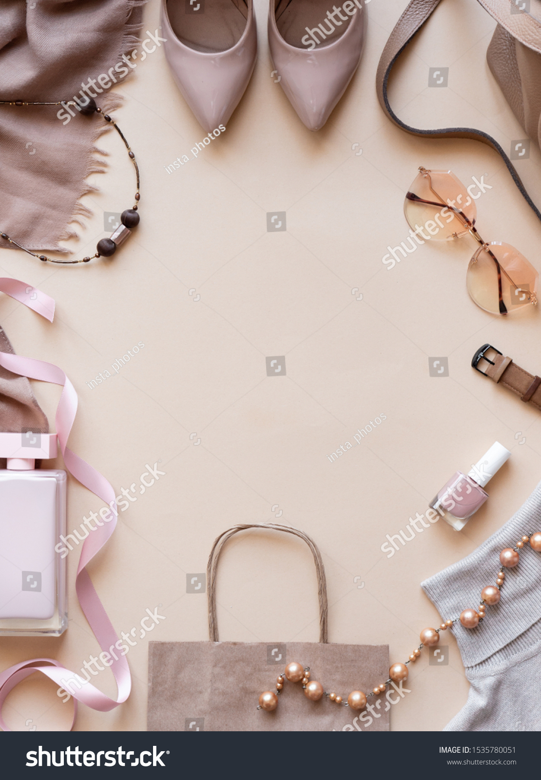 9,566 Shopping item top view Images, Stock Photos & Vectors | Shutterstock