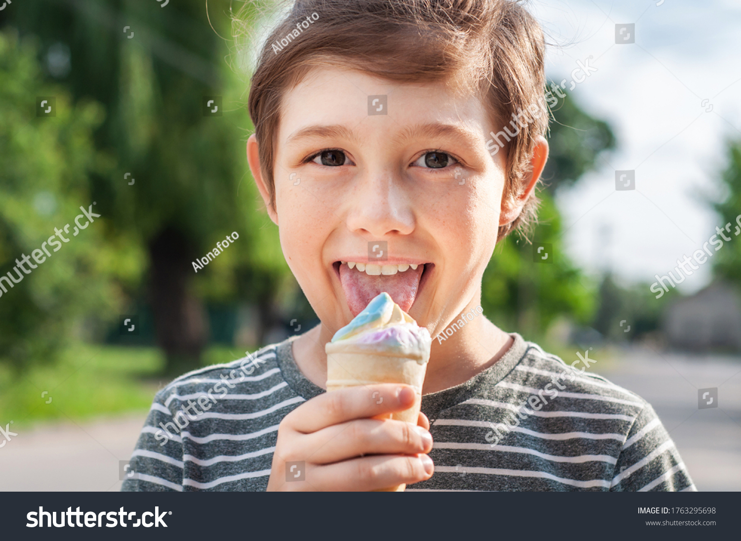 53,432 Child with tongue Images, Stock Photos & Vectors | Shutterstock