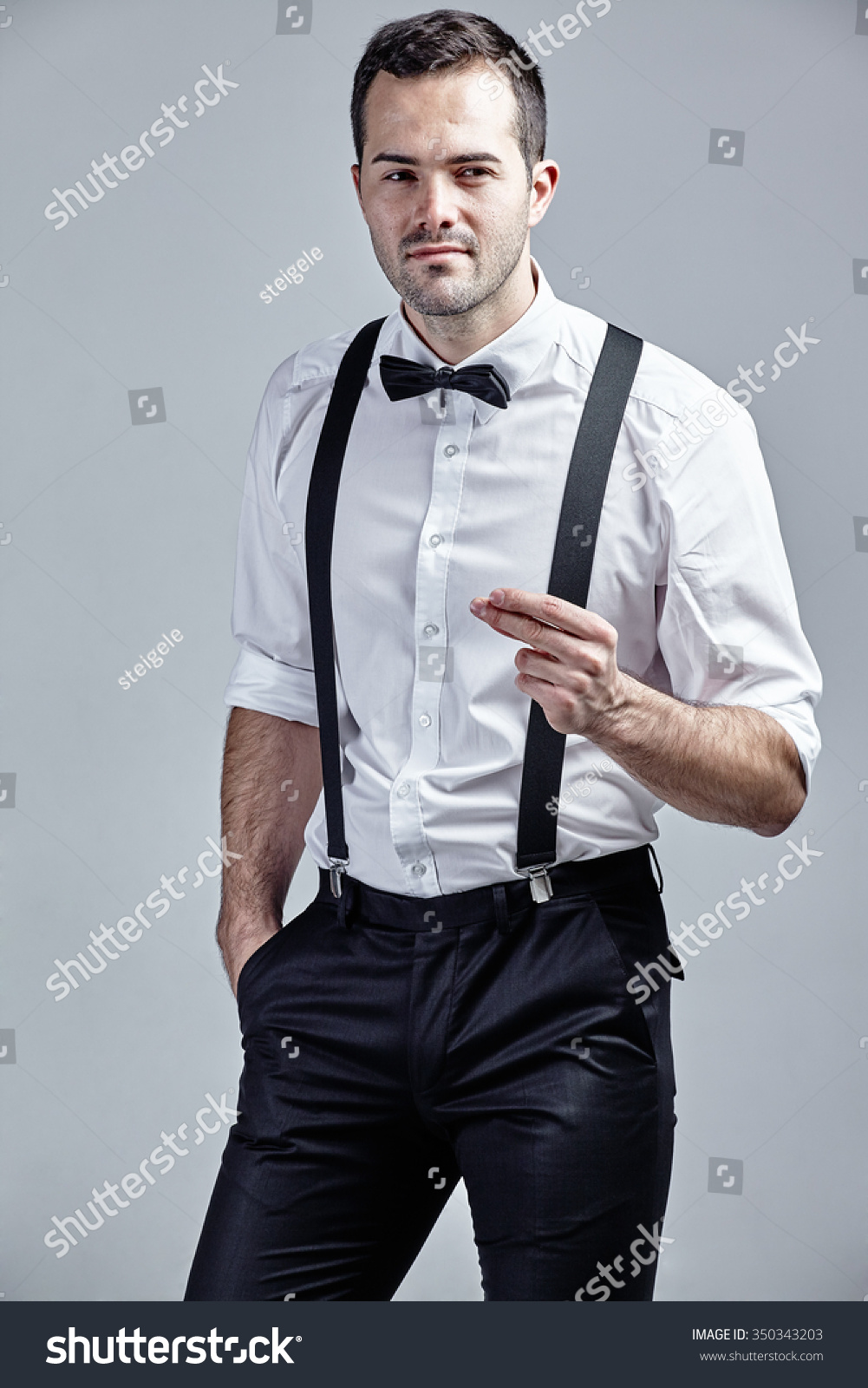Black Shirt White Suspenders White Bow Tie Büyüdüm çocuk Oldum - tbk red bow tie t shirt roblox