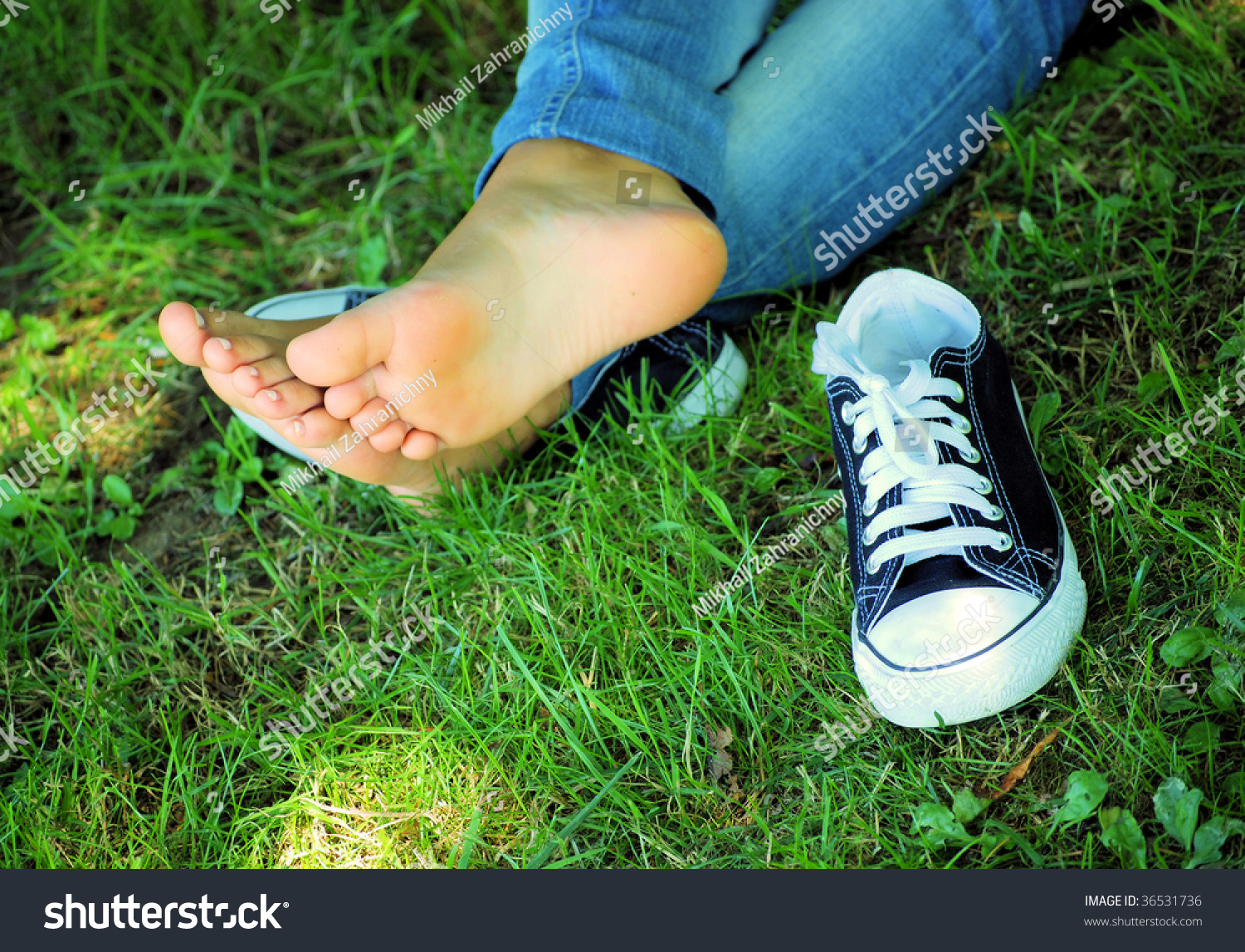 Feet Girl Teenager Gym Shoes On Stock Photo 36531736 - Shutterstock