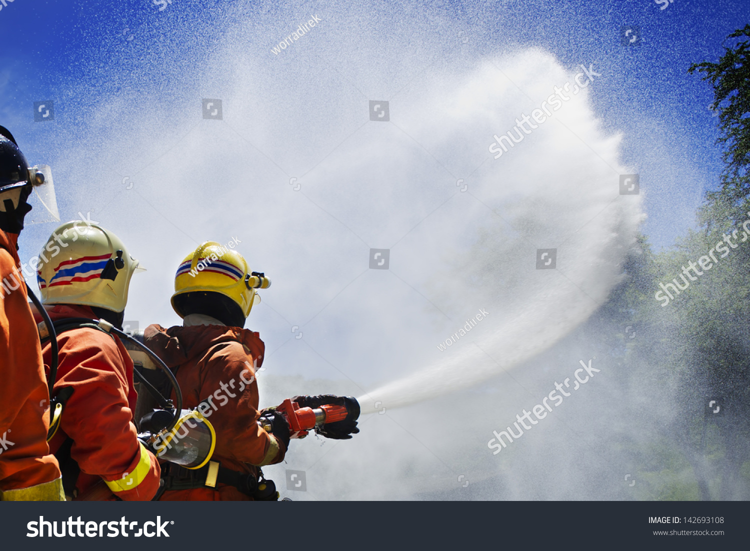 Firemen Using Extinguisher Water Fight Fire Stock Photo 142693108 ...