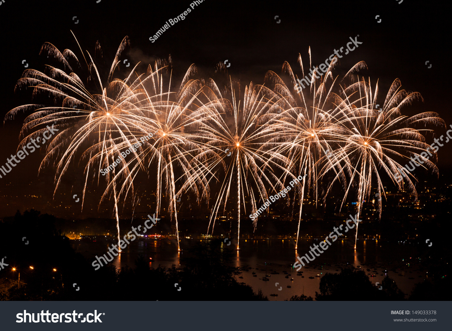 Fireworks Over City Annecy France Annecy Stock Photo 149033378 ...