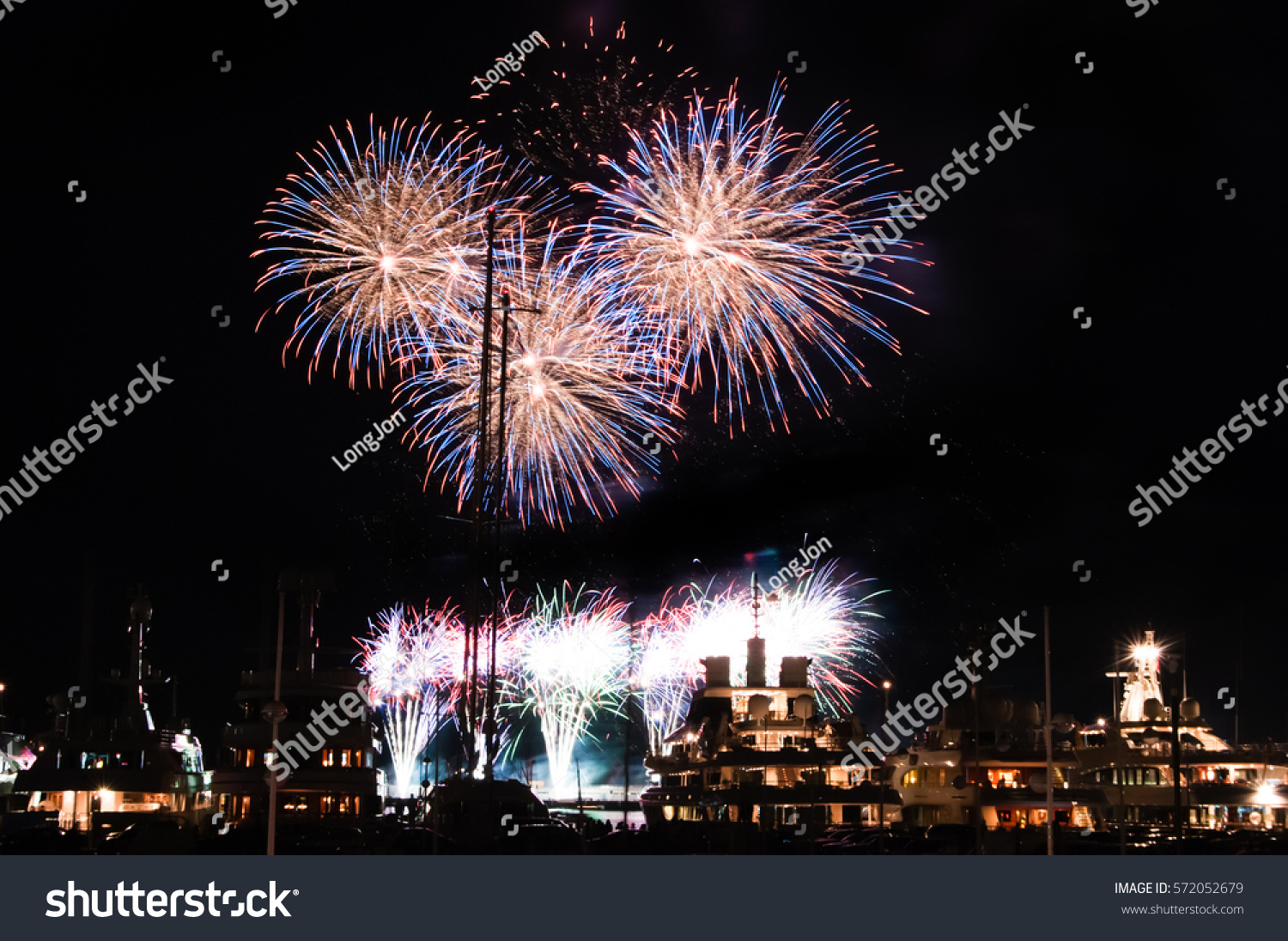 fireworks cruise yacht