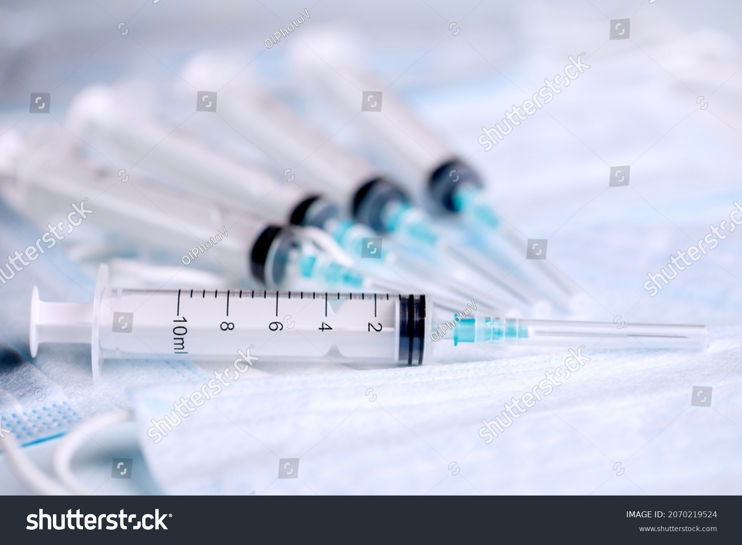 39,700 Disposable Syringes Images, Stock Photos & Vectors 