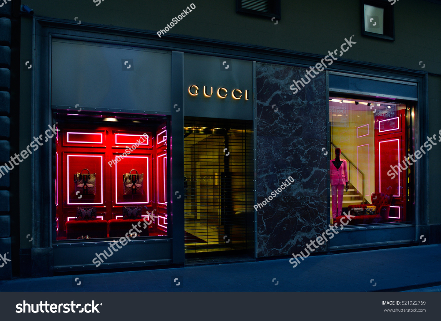 gucci store in ottawa