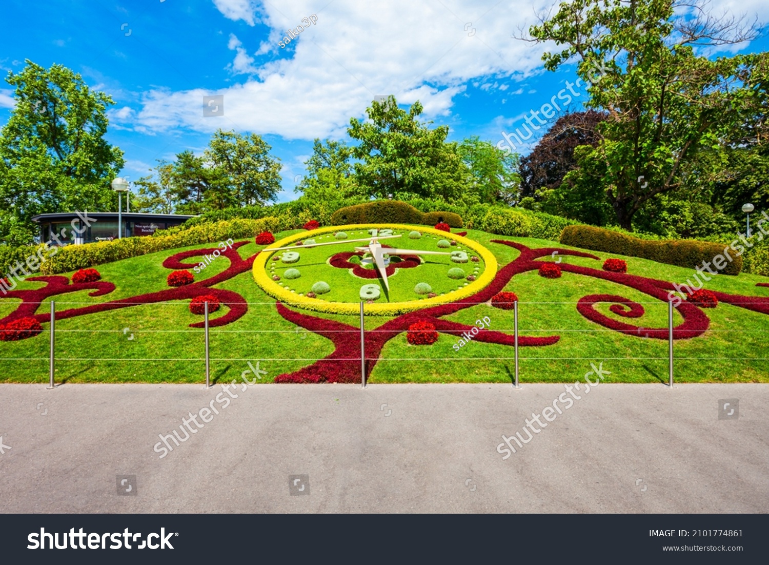 36 L Horloge Fleurie 图片 库存照片和矢量图 Shutterstock