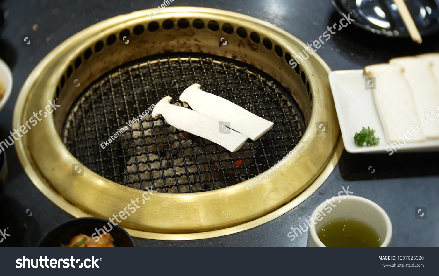 Food Bulgogi Korean Barbecue Restaurant Cooking Stock Photo 1207025020