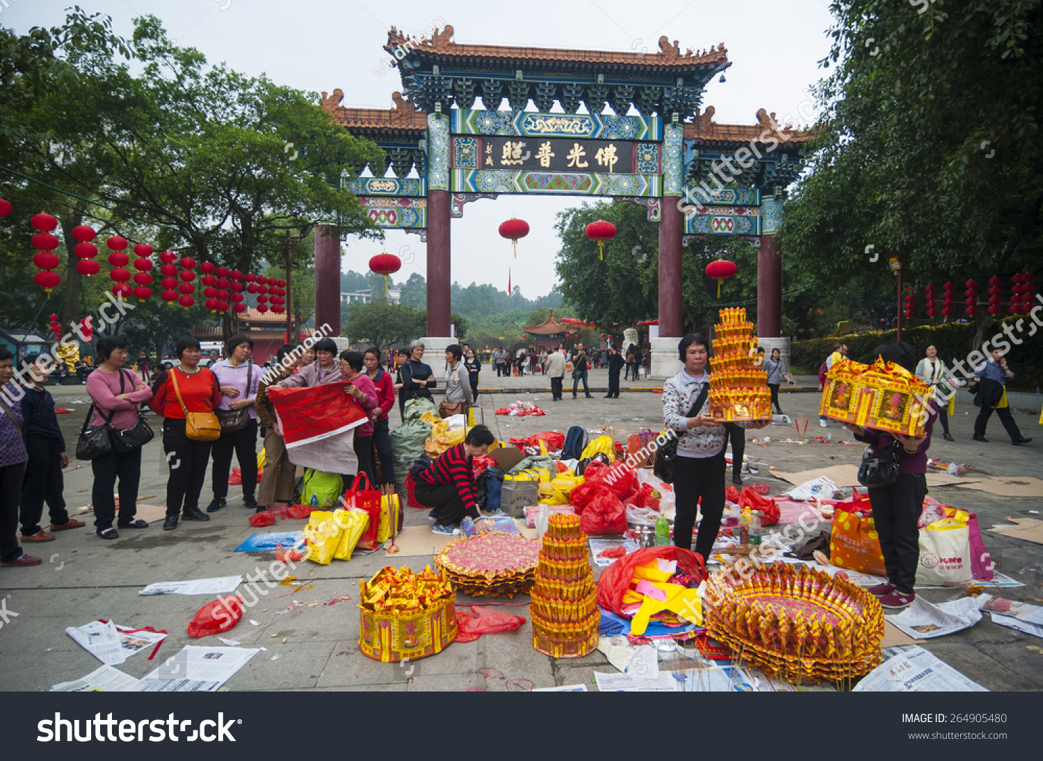 Foshan May 16:26 Of The Chinese New Year Is The Day When The Buddist ...