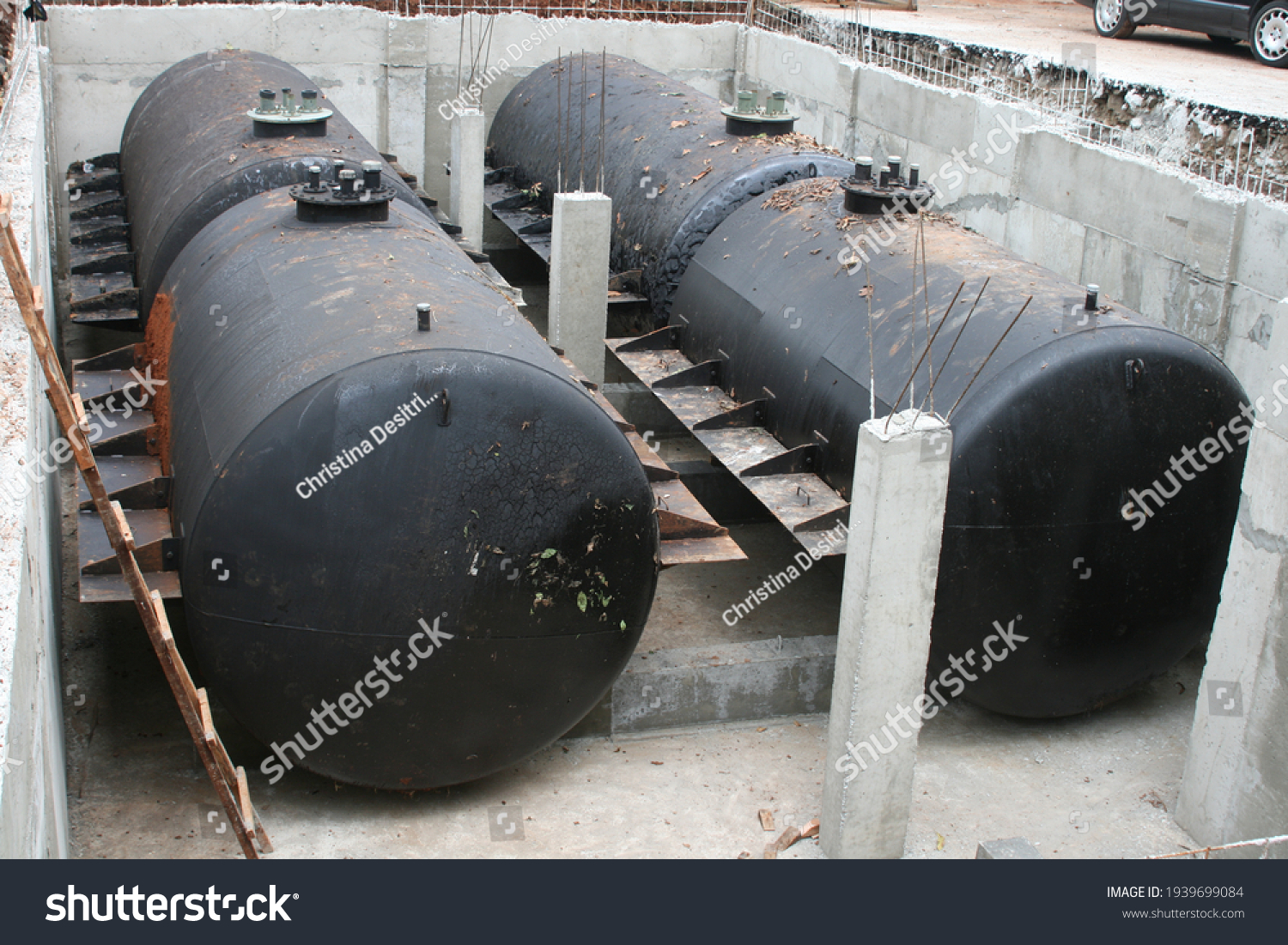 2,646 Underground Storage Tank Images, Stock Photos & Vectors ...