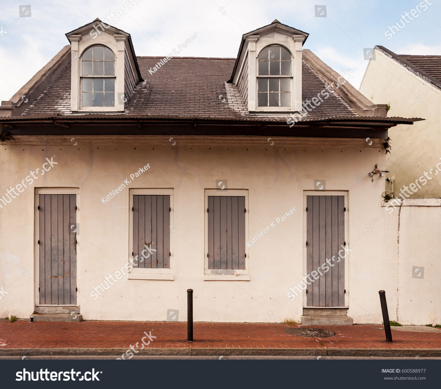 French Quarter Cottage New Orleans A Stock Photo Edit Now 600588977