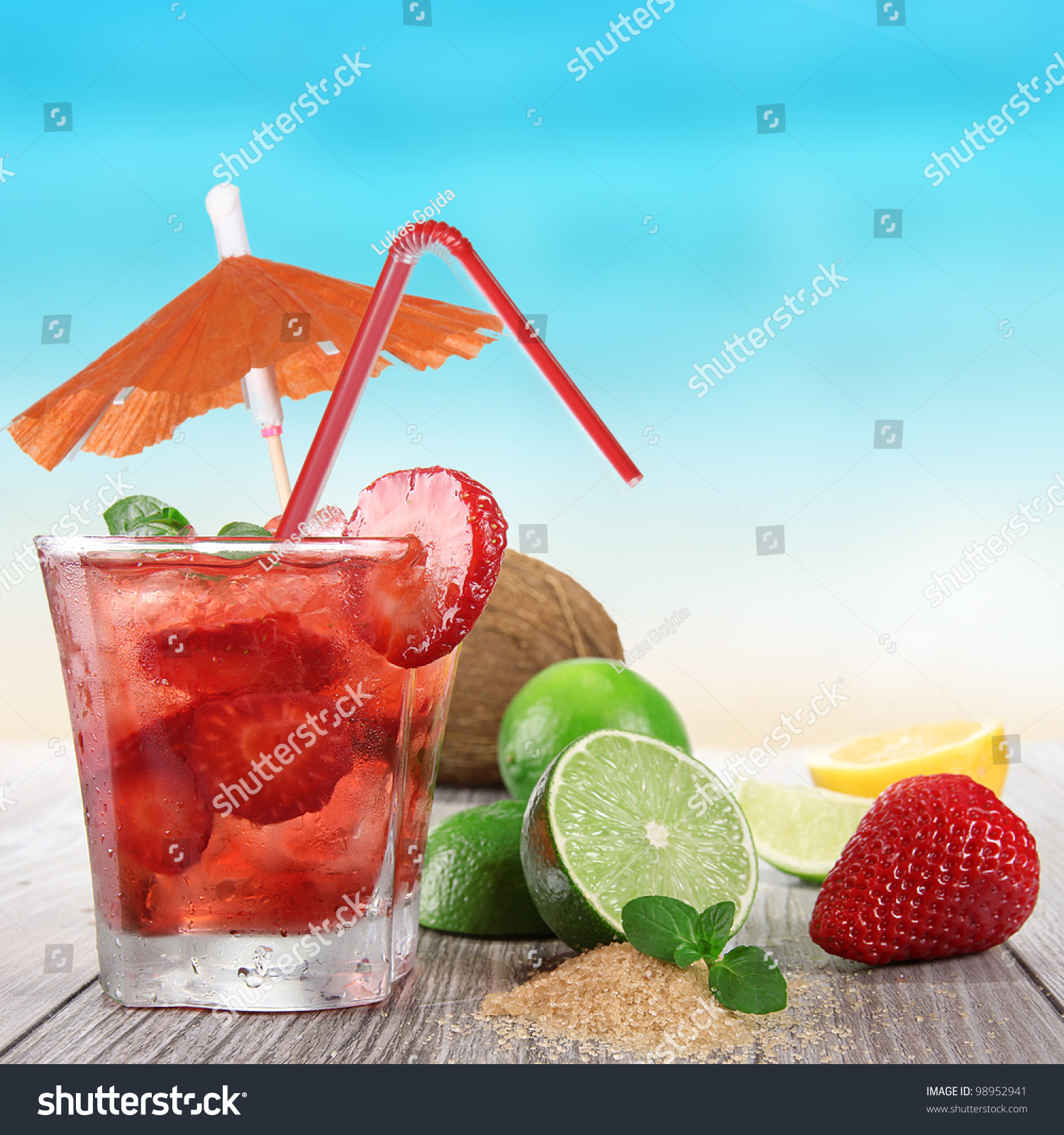 Fresh Fruit Drink On Beach Stock Photo 98952941 - Shutterstock