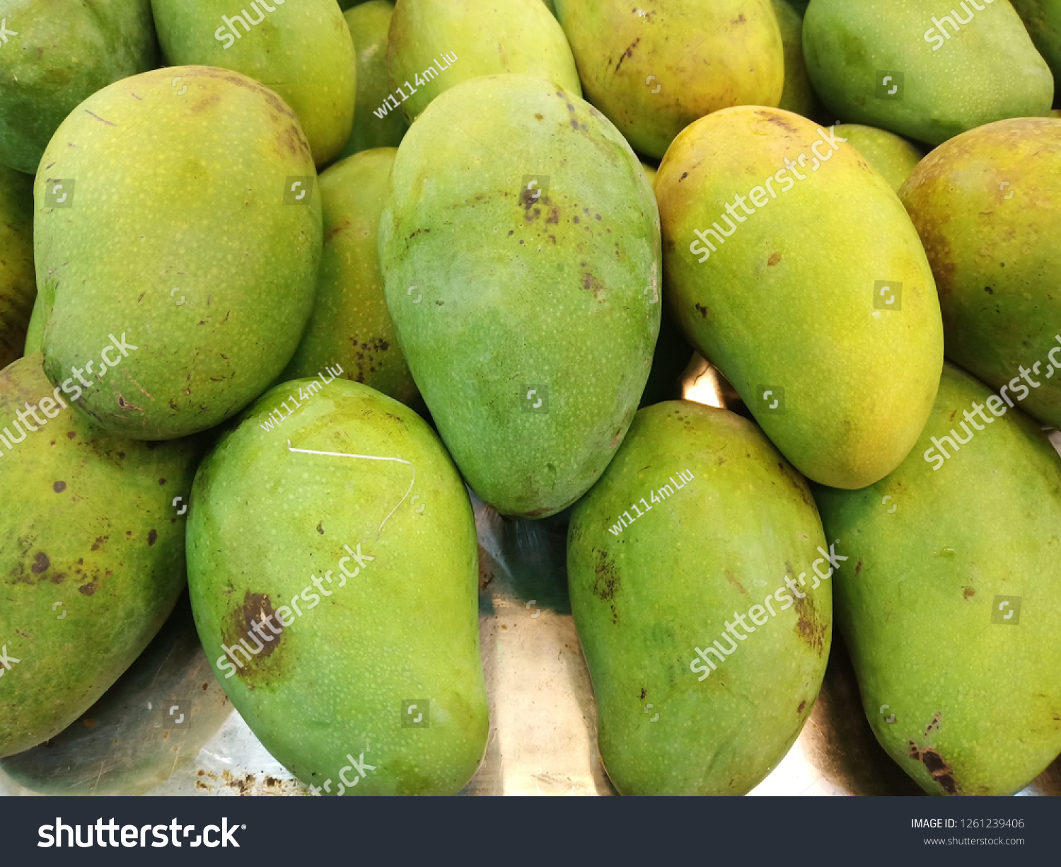Manggo or mango