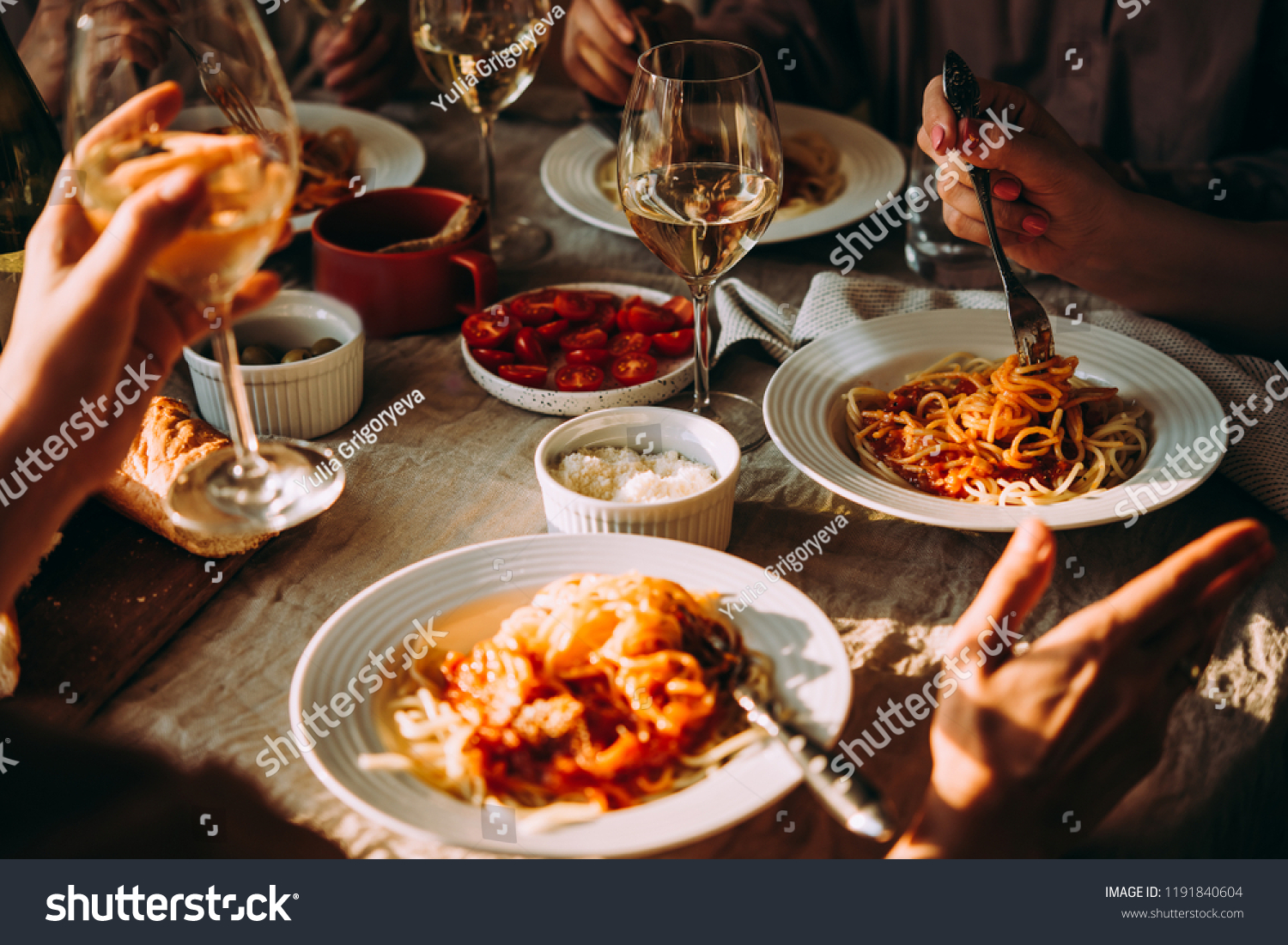 382,751 Italian restaurant table Images, Stock Photos & Vectors ...