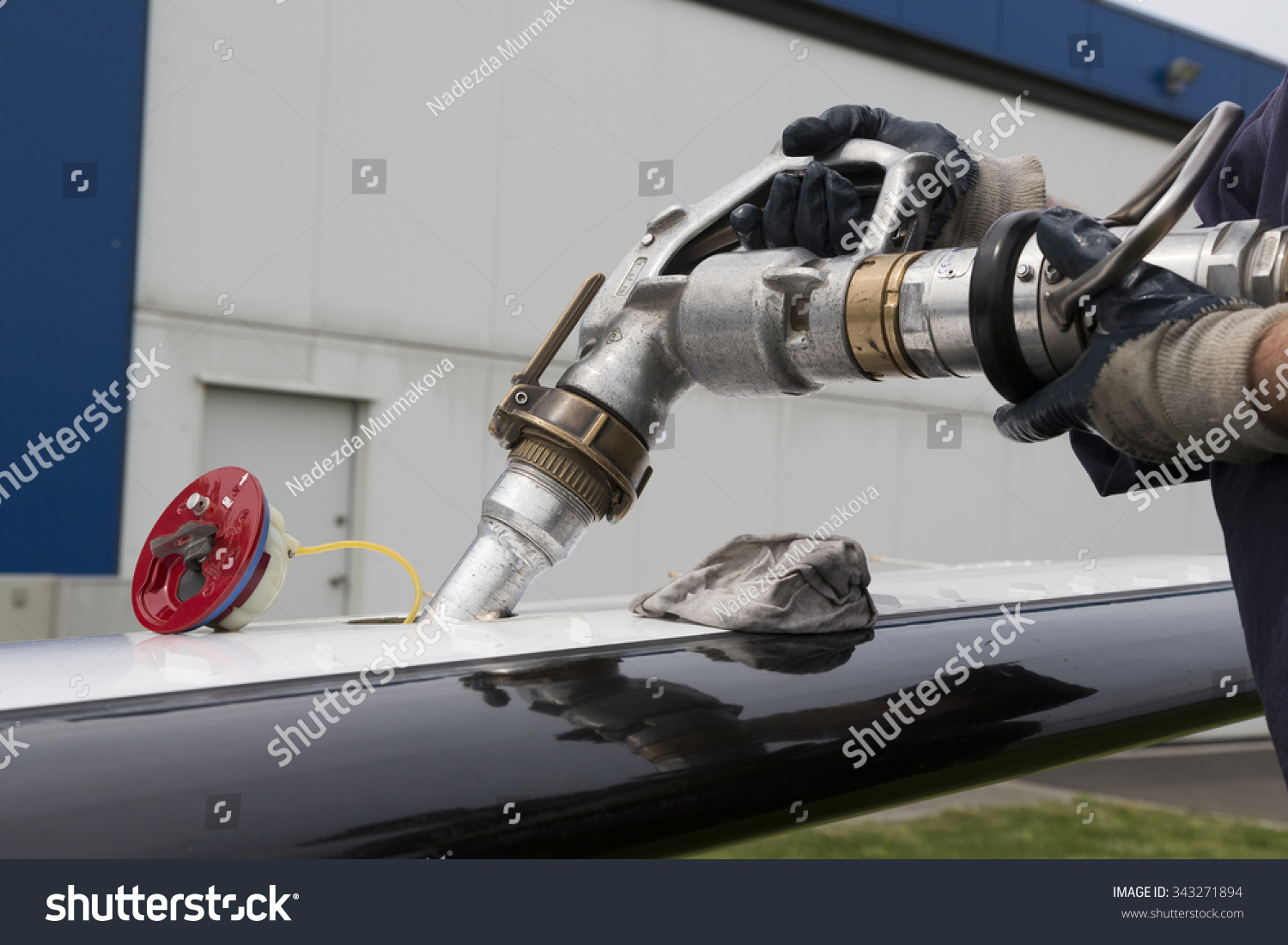 Fuel Nozzle Filling Aircraft Refueling Jet Foto de stock (editar ahora ...