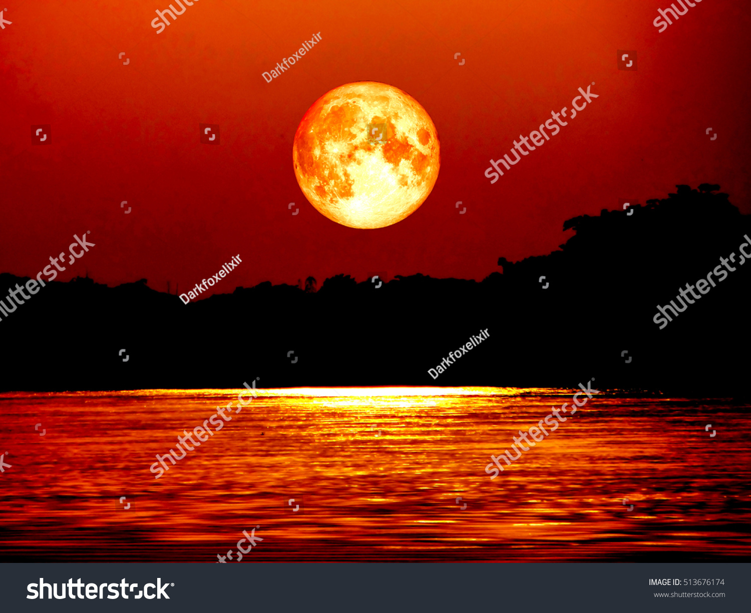 Full Blood Moon Moonlight On Water Stock Photo (Edit Now) 513676174