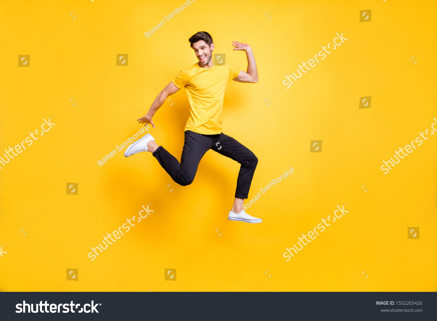 344,605 Funny walk Images, Stock Photos & Vectors | Shutterstock