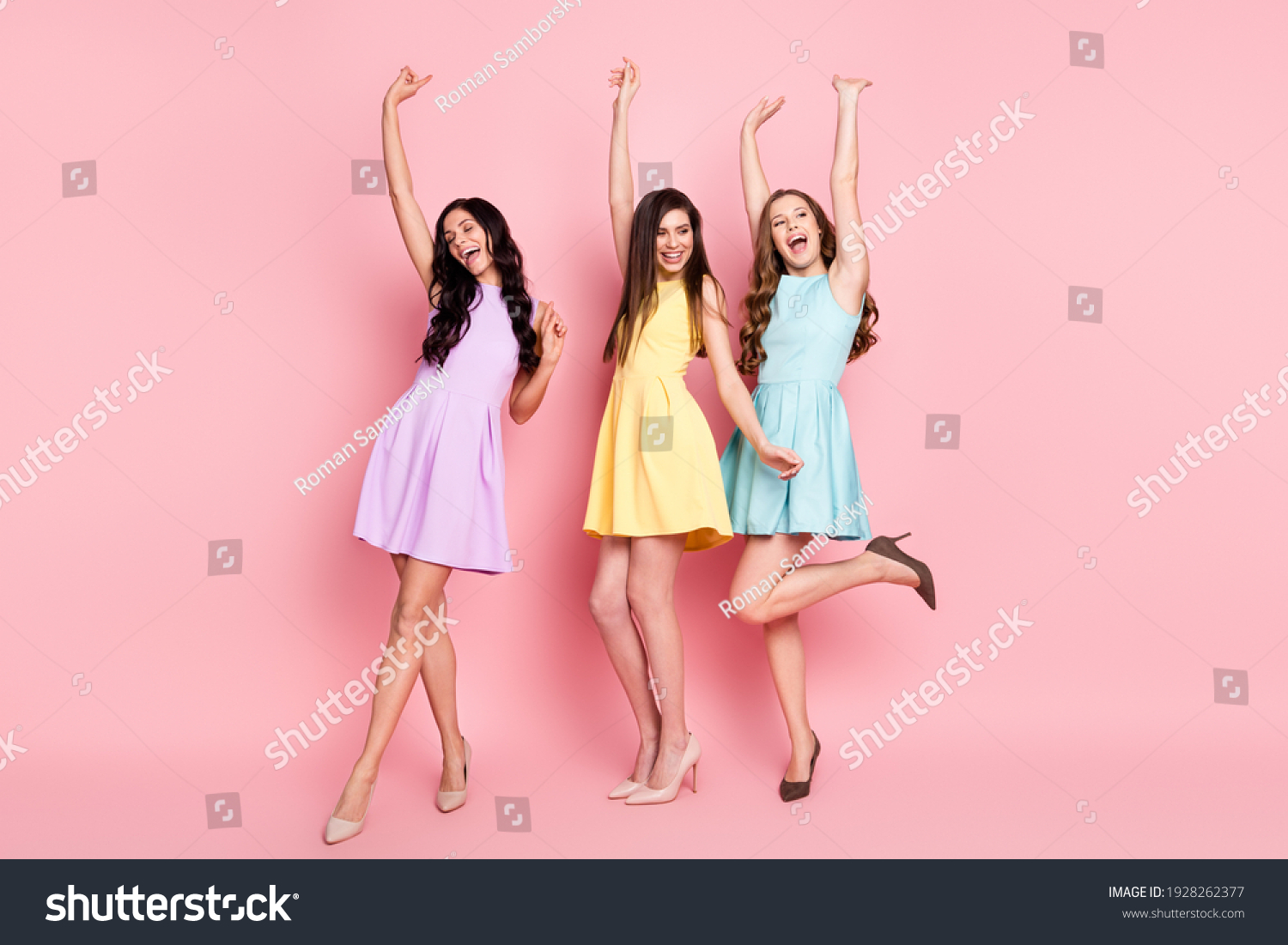 cute photo of three friends girl