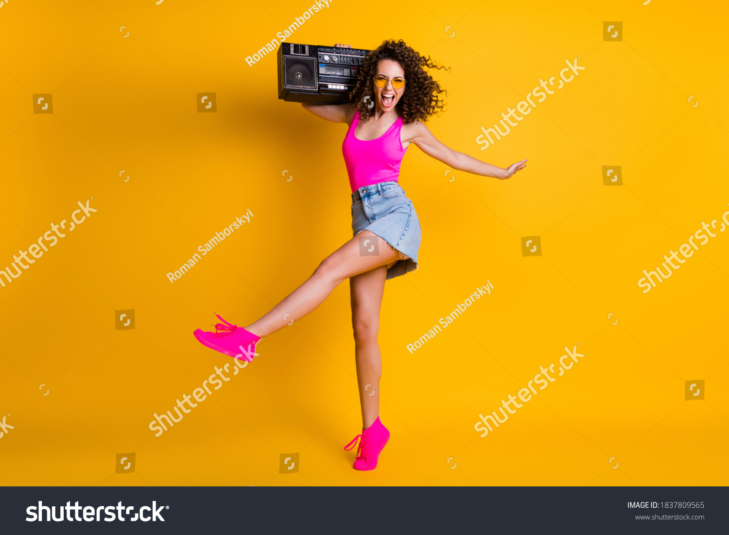 3,957 Girl recorder Images, Stock Photos & Vectors | Shutterstock