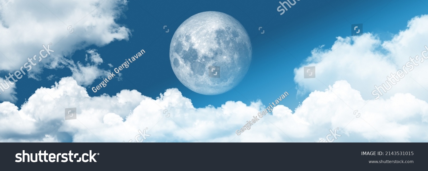 Full Moon Rising Through Clouds Horizontal Stock Photo 2143531015 ...