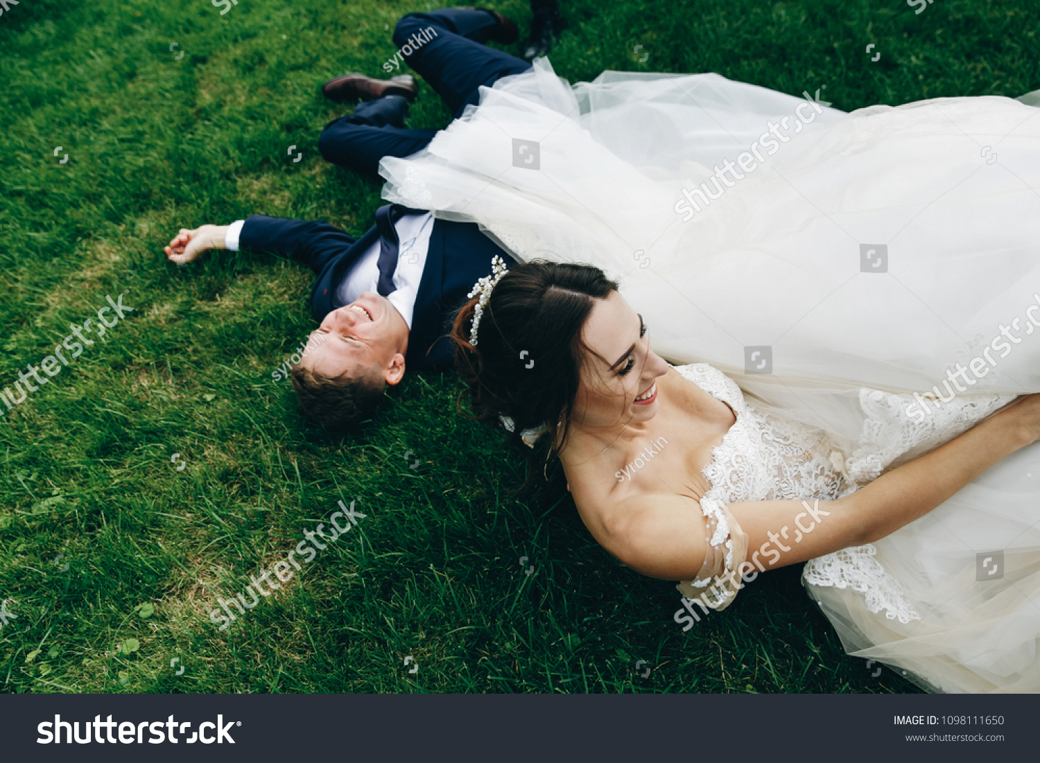 Funny Wedding Couple Falls On Green Stock Photo Edit Now 1098111650