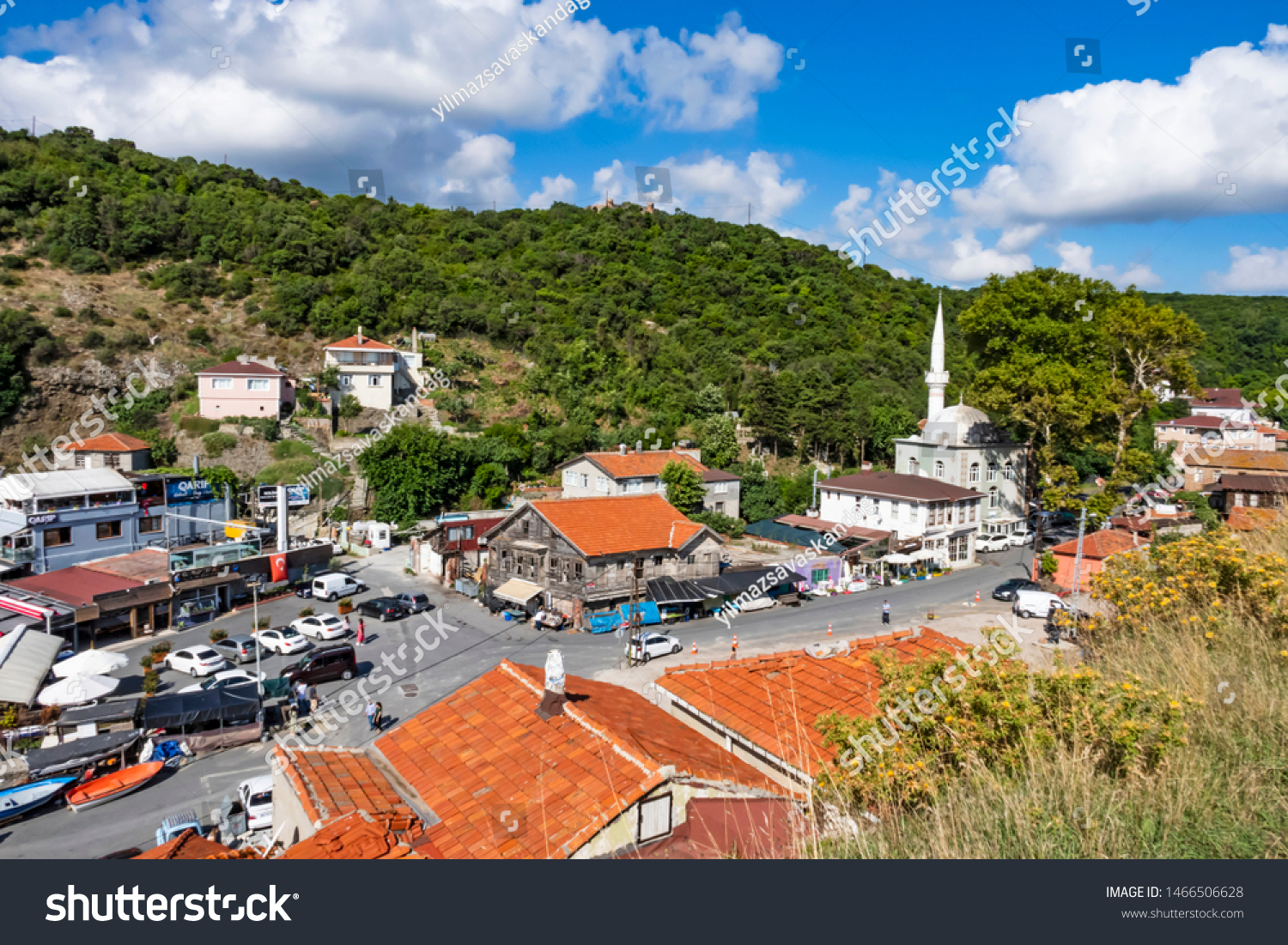 Garipceistanbulturkeyjuly Gives You Wonderful Nature City Stock Photo Edit Now