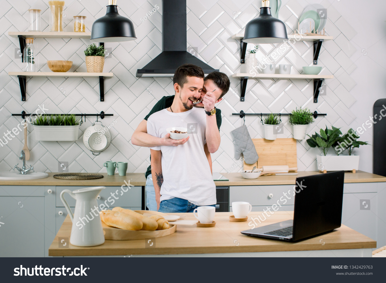 cute pair fuck on kitchen counter