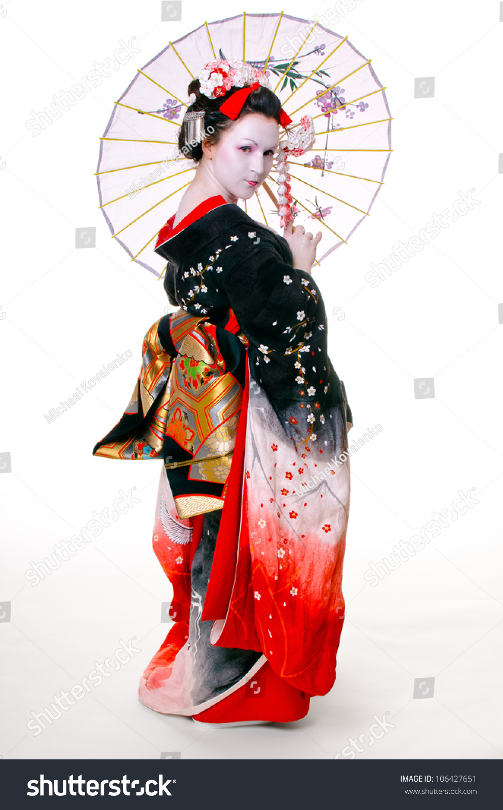 Geisha Umbrella Kimono Stock Photo 106427651 - Shutterstock