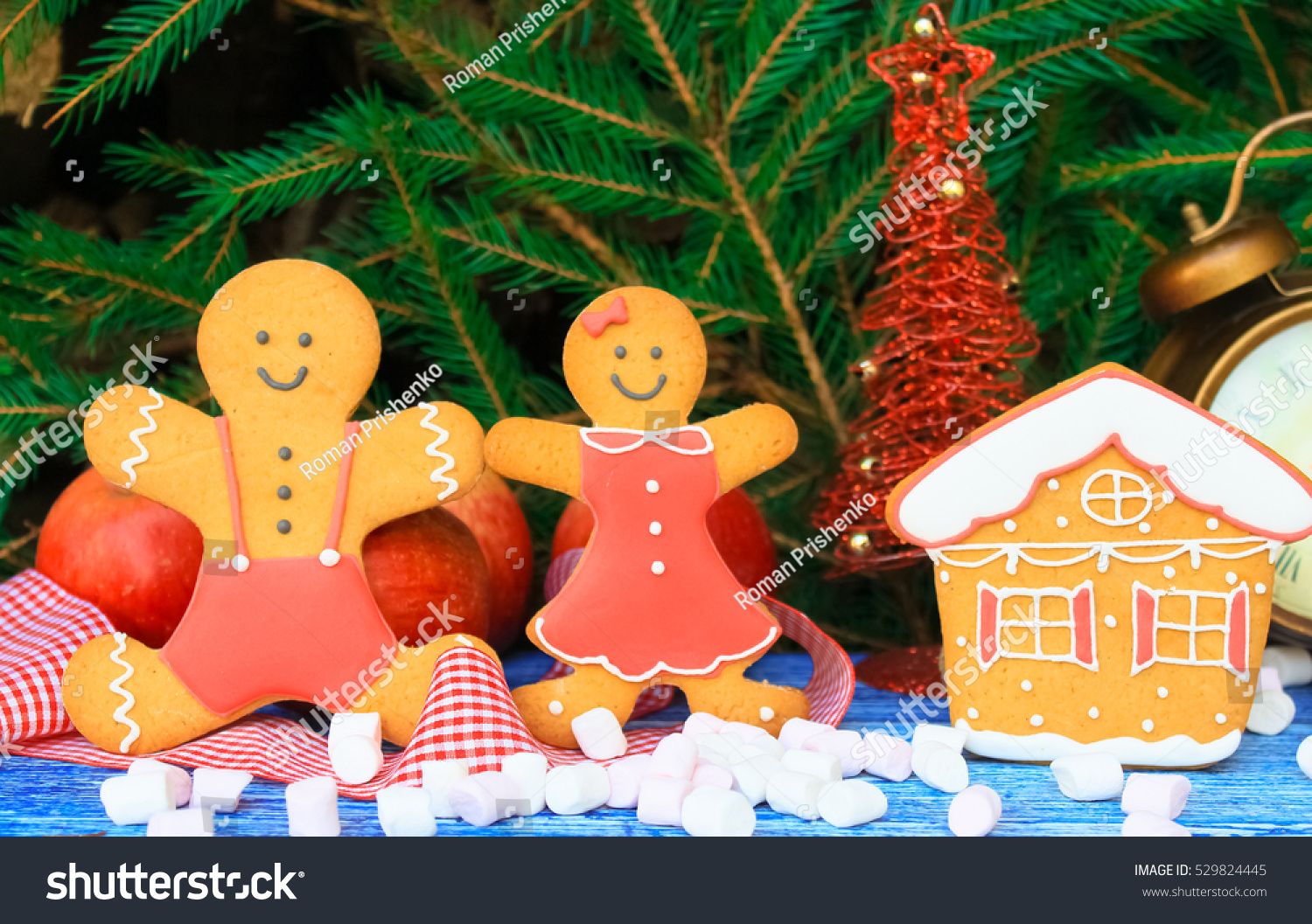 Gingerbread For Christmas And New Year. Stock Photo 529824445 : Shutterstock