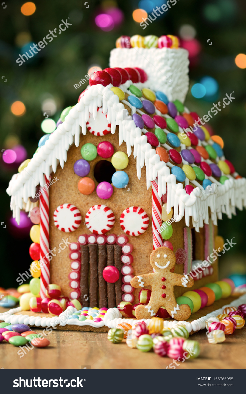 Gingerbread House Stock Photo 156766985 - Shutterstock