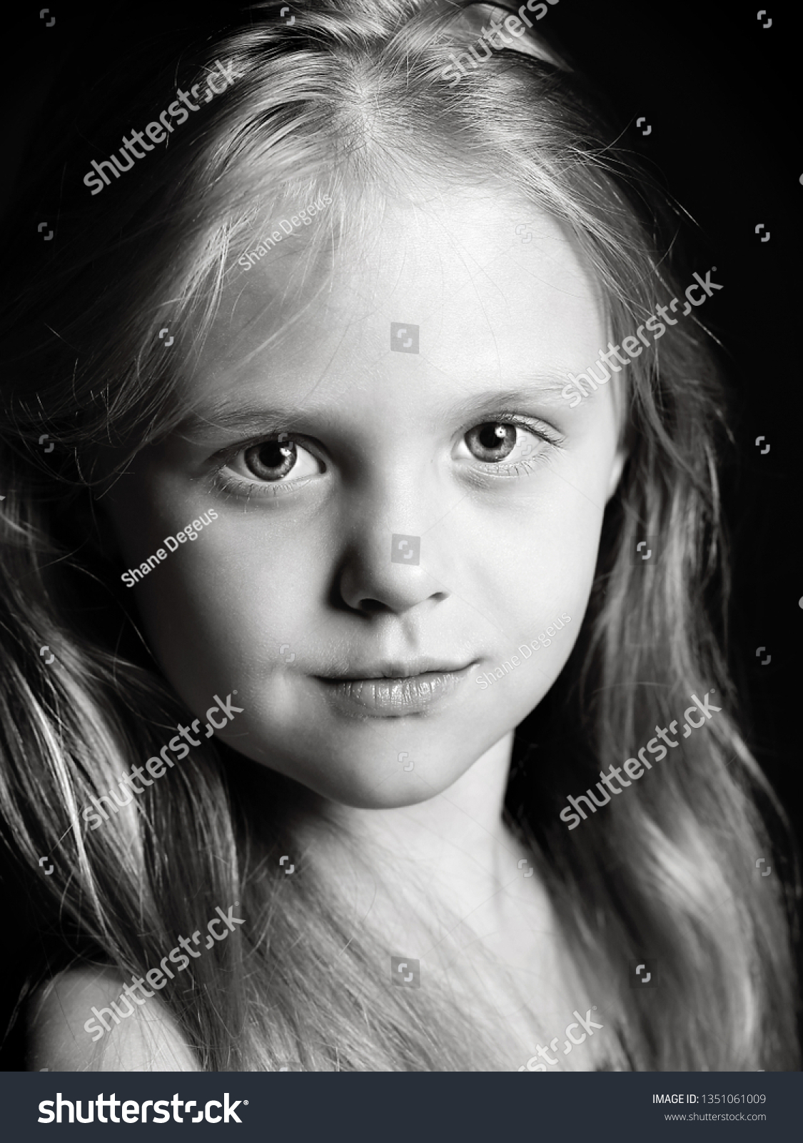 Girl Fashion Model Stock Photo 1351061009 | Shutterstock