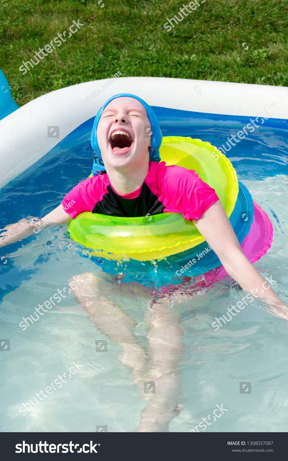 shallow inflatable pool