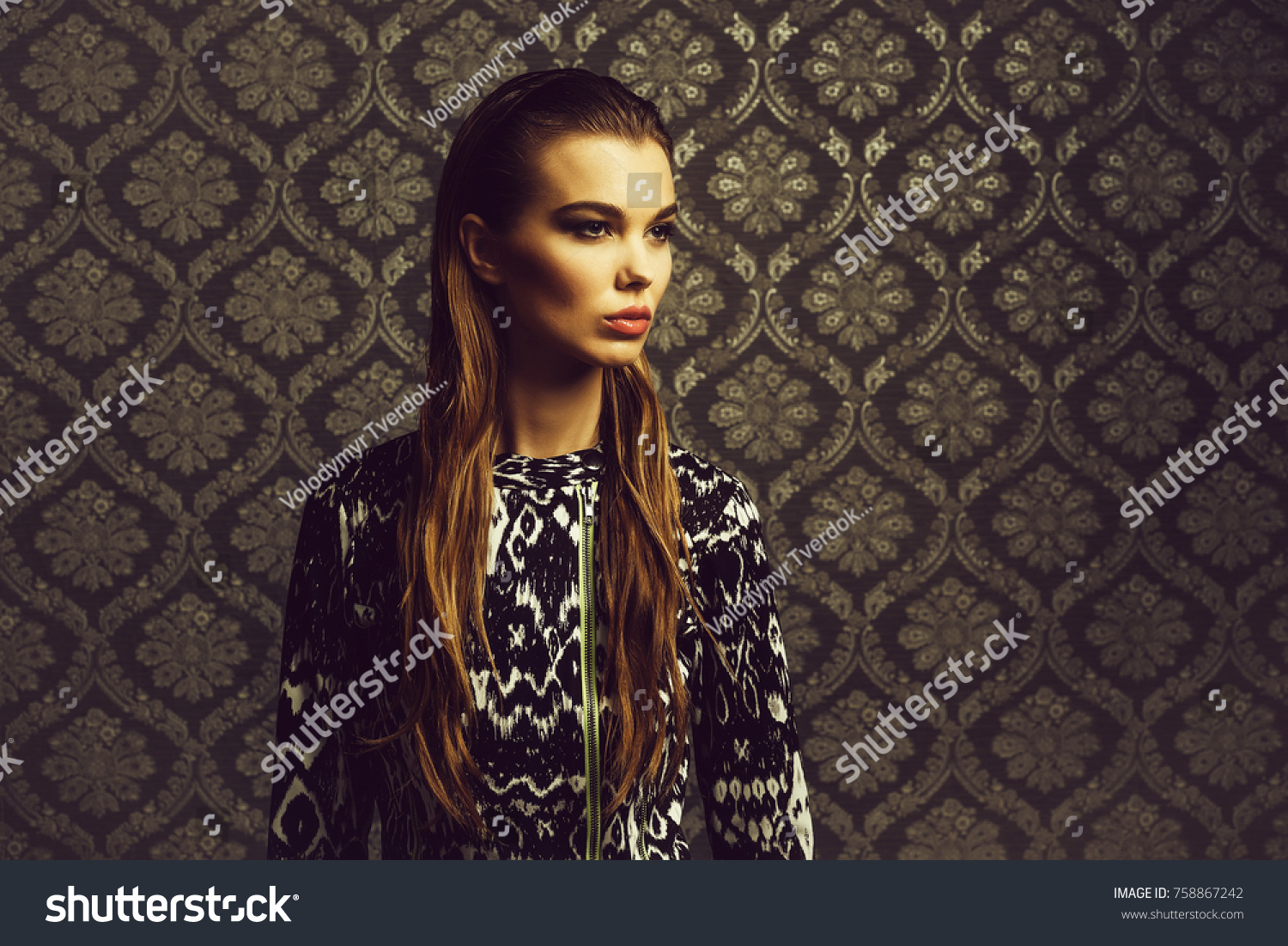 Beautiful make-up in brown tones for stylish babes Beautiful make-up in brown tones for stylish babes
