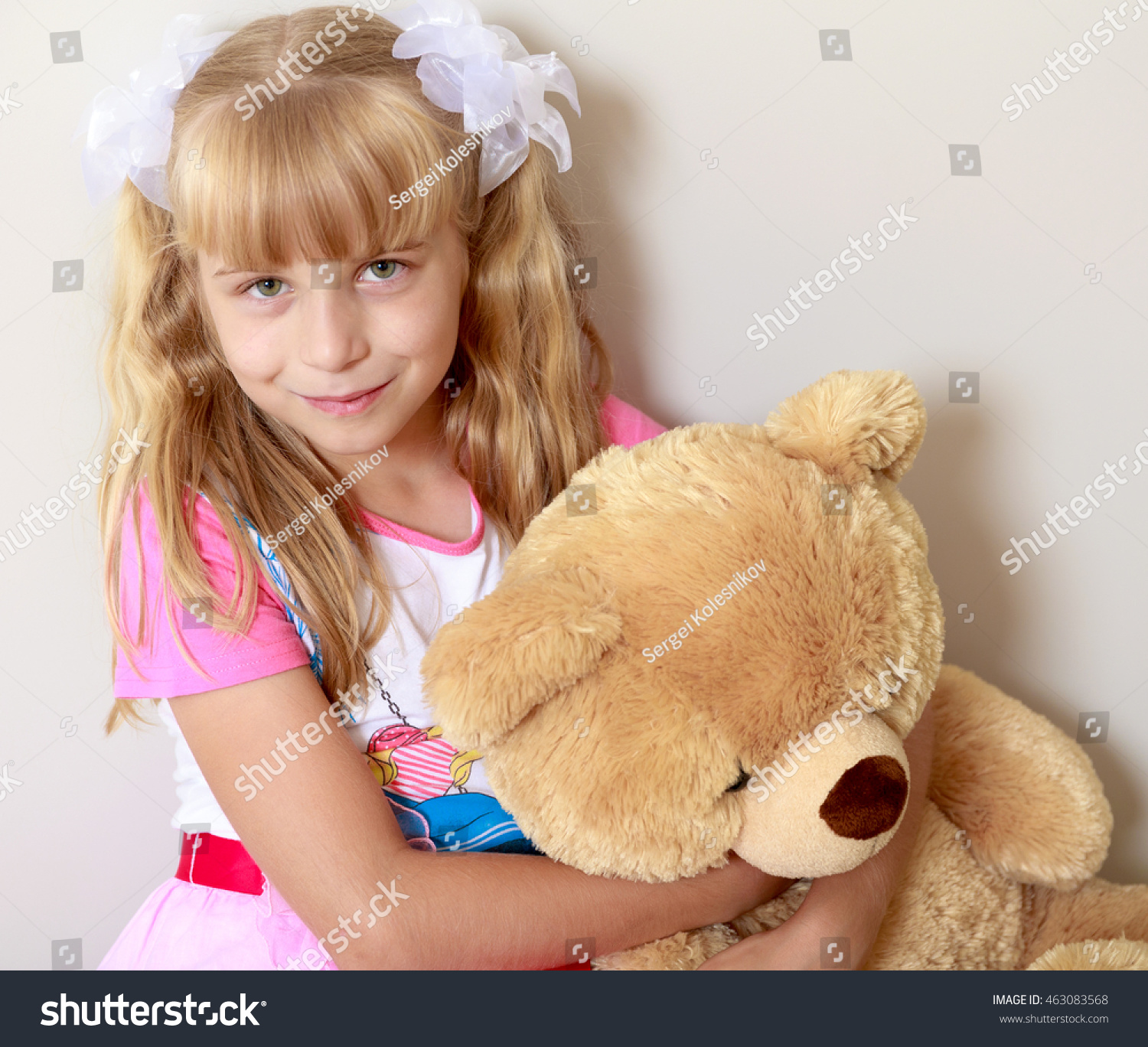 girl with a teddy bear