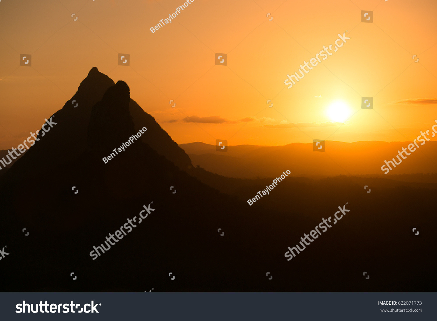 Glass House Mountains Silhouette Sun Down Stock Photo 622071773 ...