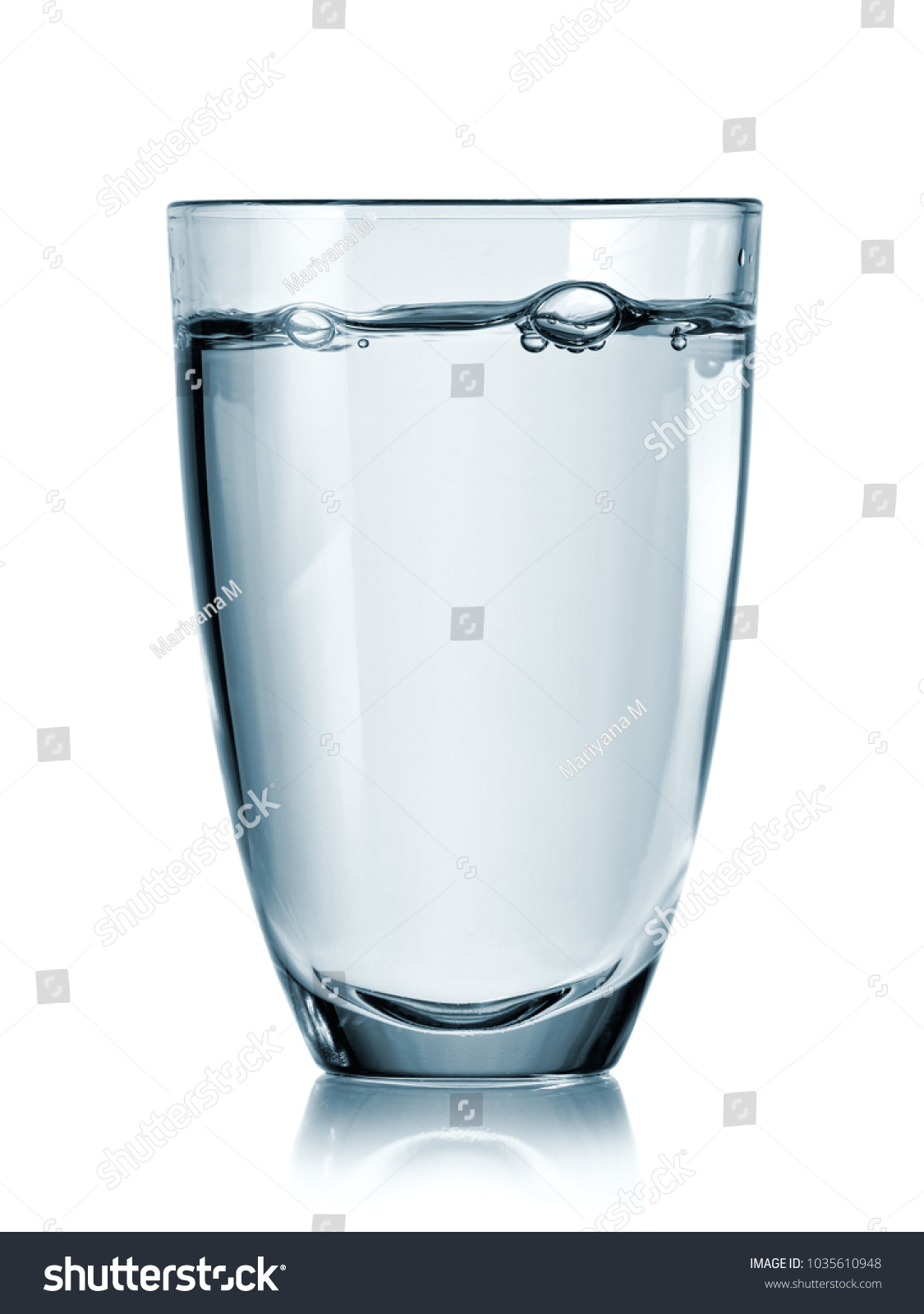 59,838 Small glass water Images, Stock Photos & Vectors | Shutterstock