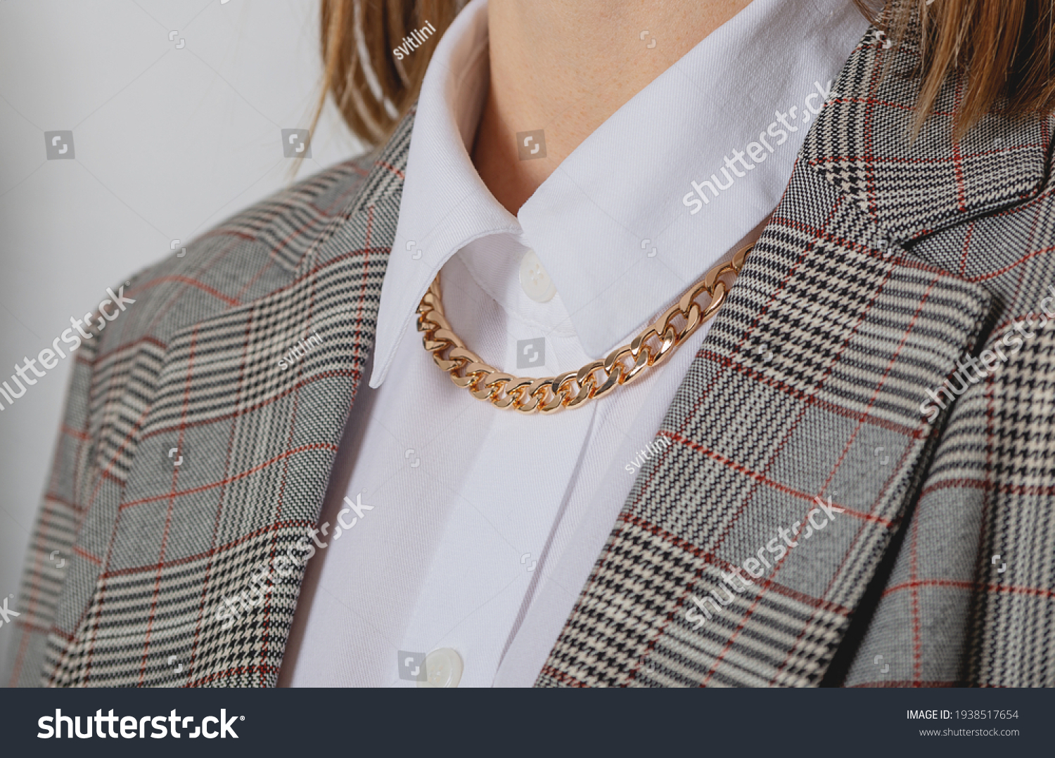 40,958 Gold chain for women Images, Stock Photos & Vectors | Shutterstock