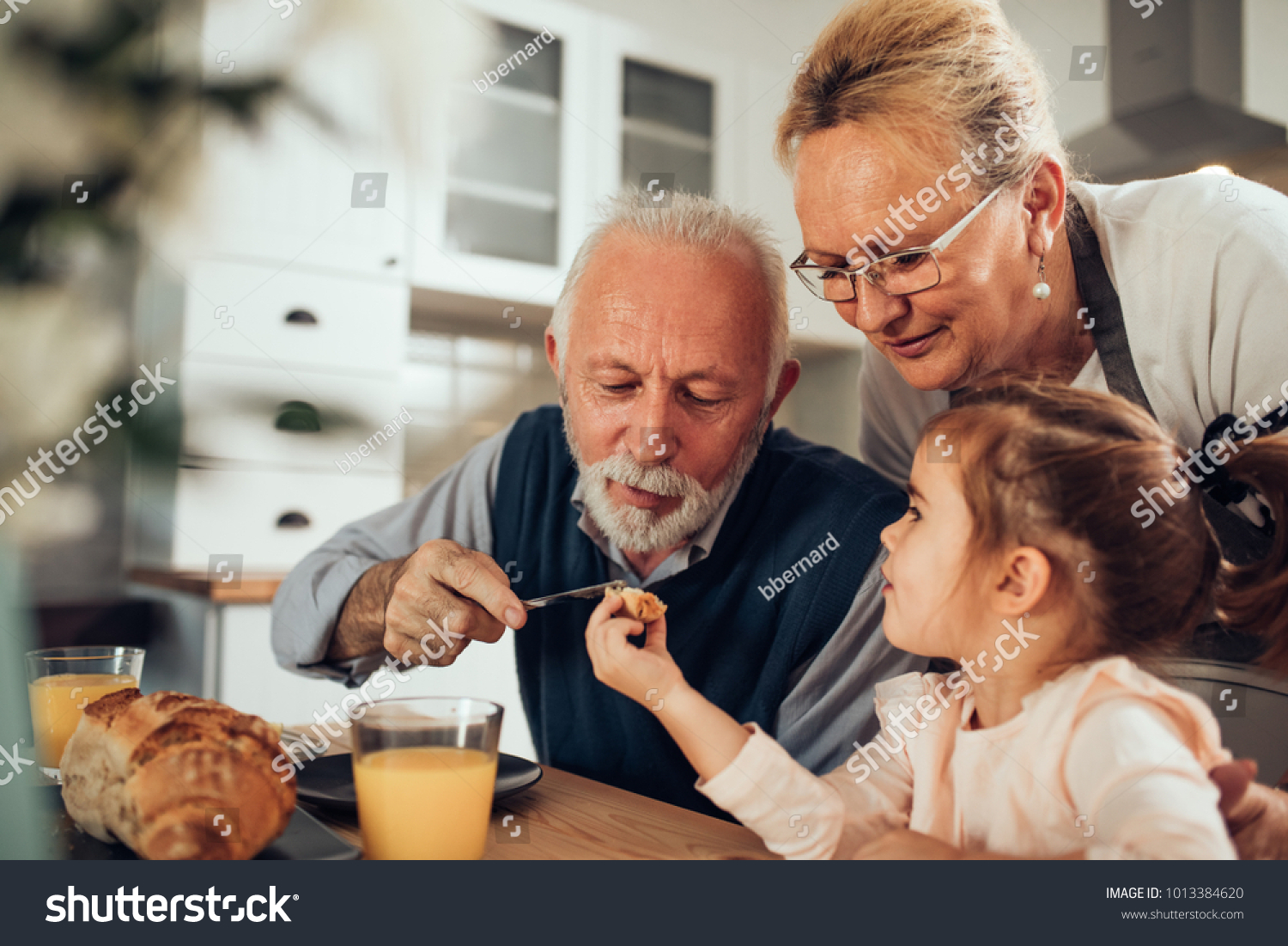 2,009 Grandpa eat Images, Stock Photos & Vectors | Shutterstock