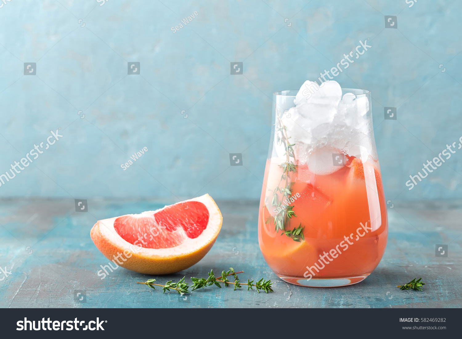 Grapefruit Thyme Gin Cocktail Refreshing Drink Stock Photo 582469282