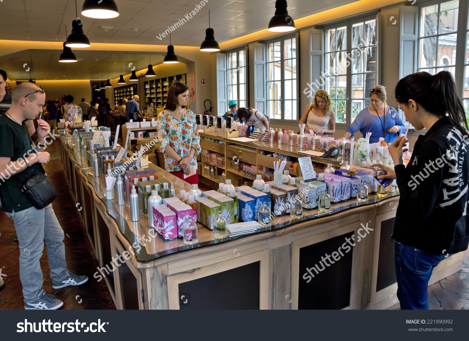 perfume shop france