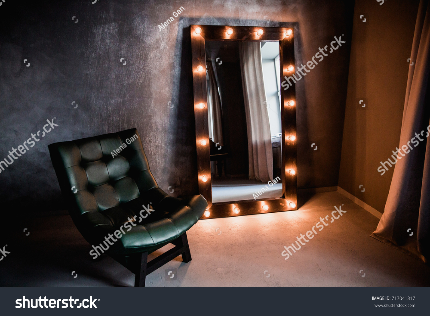 long dressing mirror