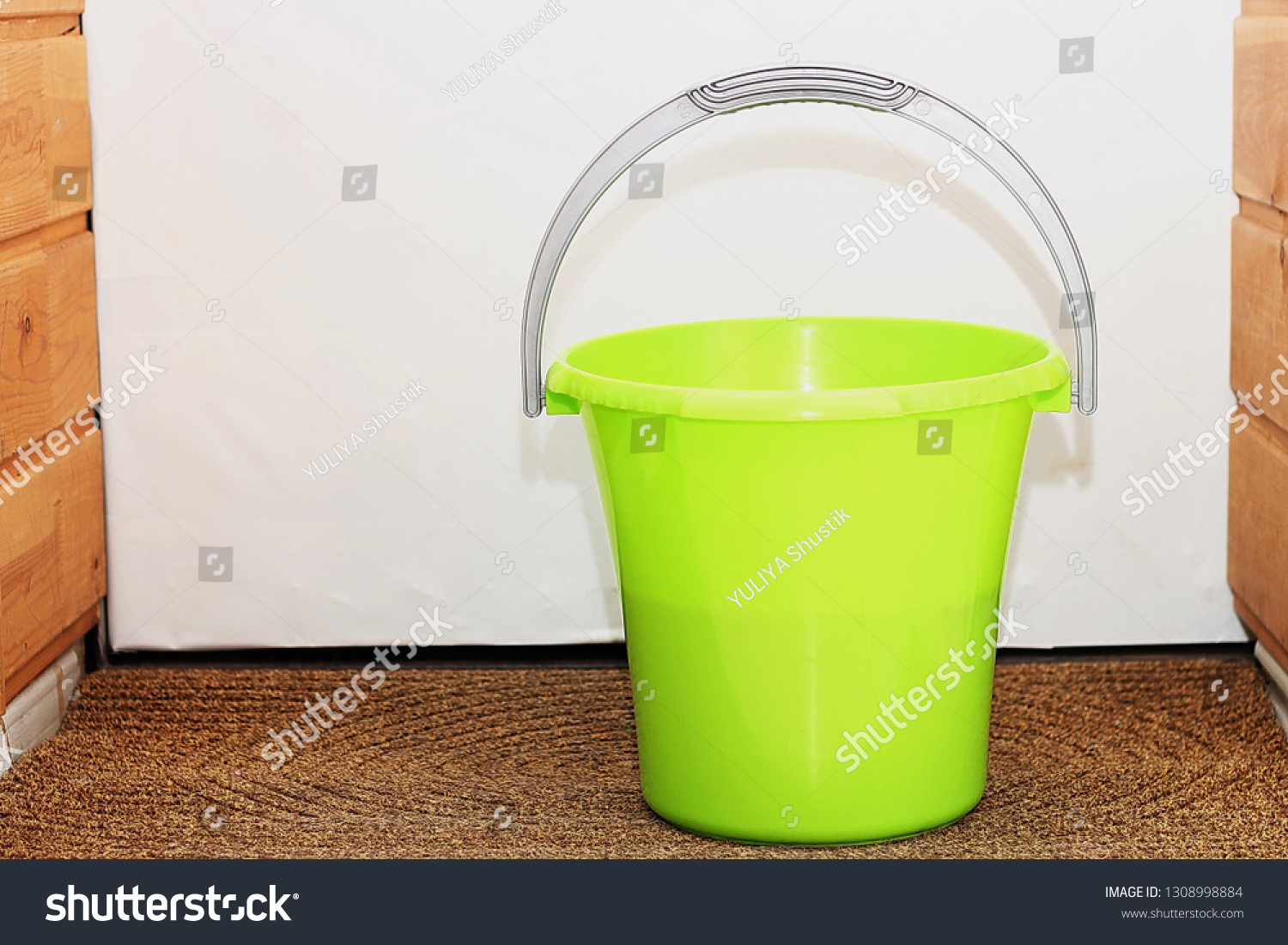 brown plastic bucket
