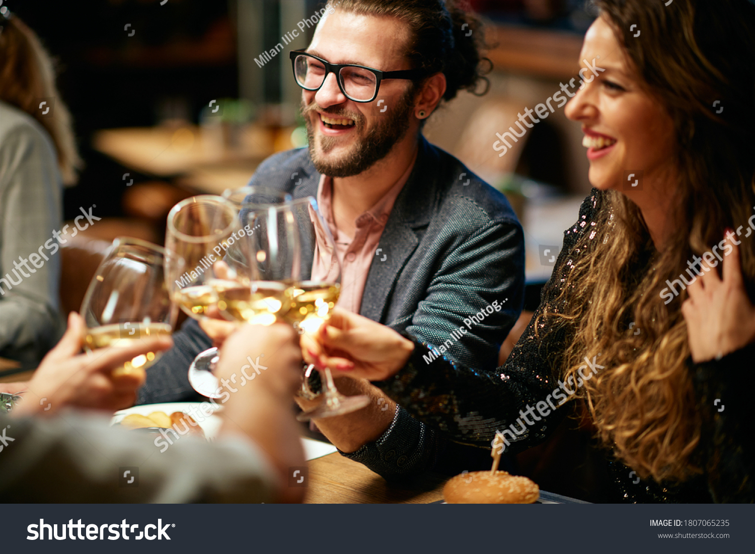 12,912 Happy diners Images, Stock Photos & Vectors | Shutterstock