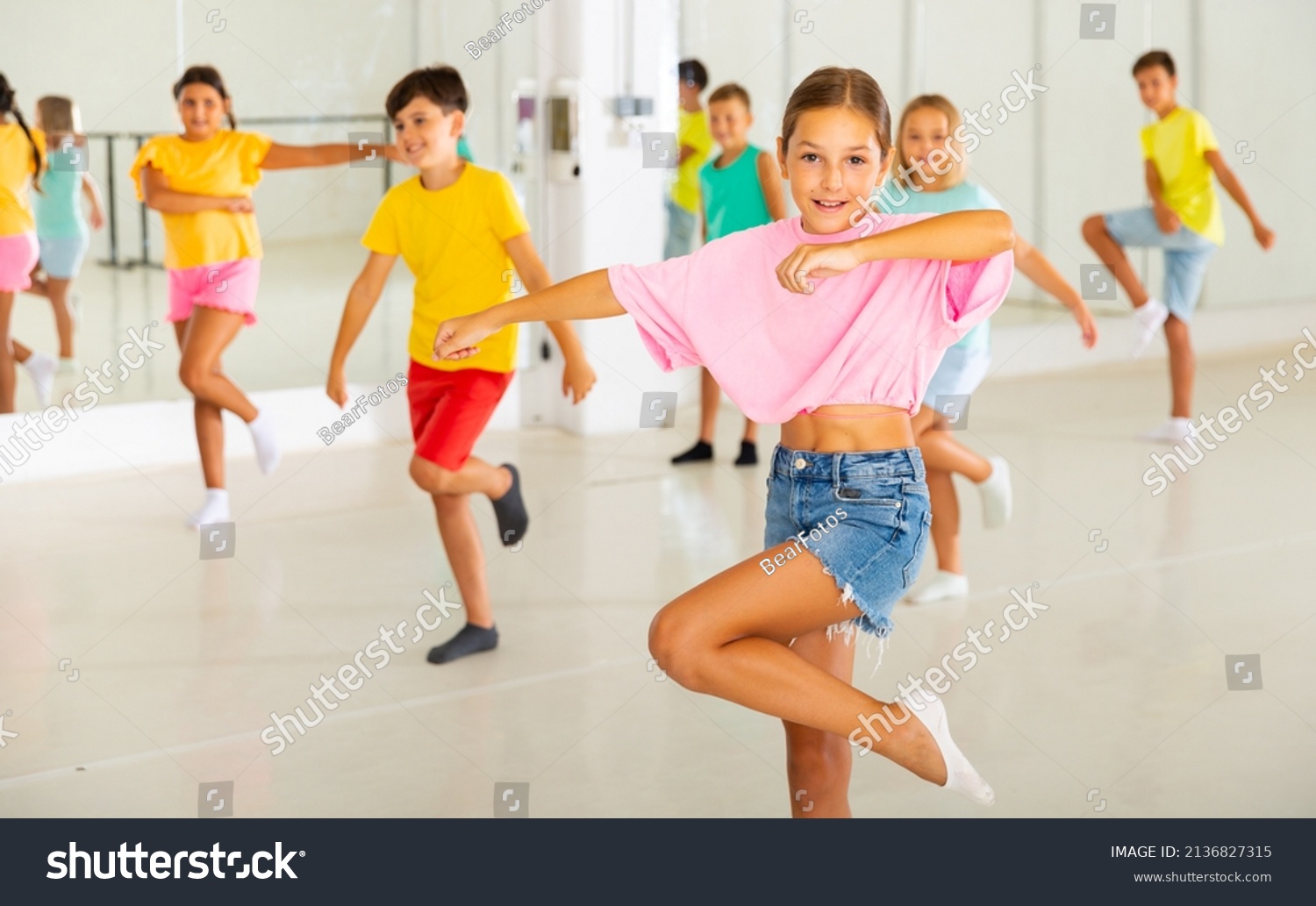 Group Kids Training Dance Moves Together Stock Photo 2136827315 ...