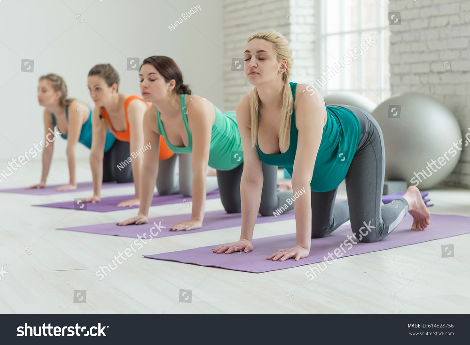 Kadınlar İçin Yoga Kadınlar İçin Yoga
