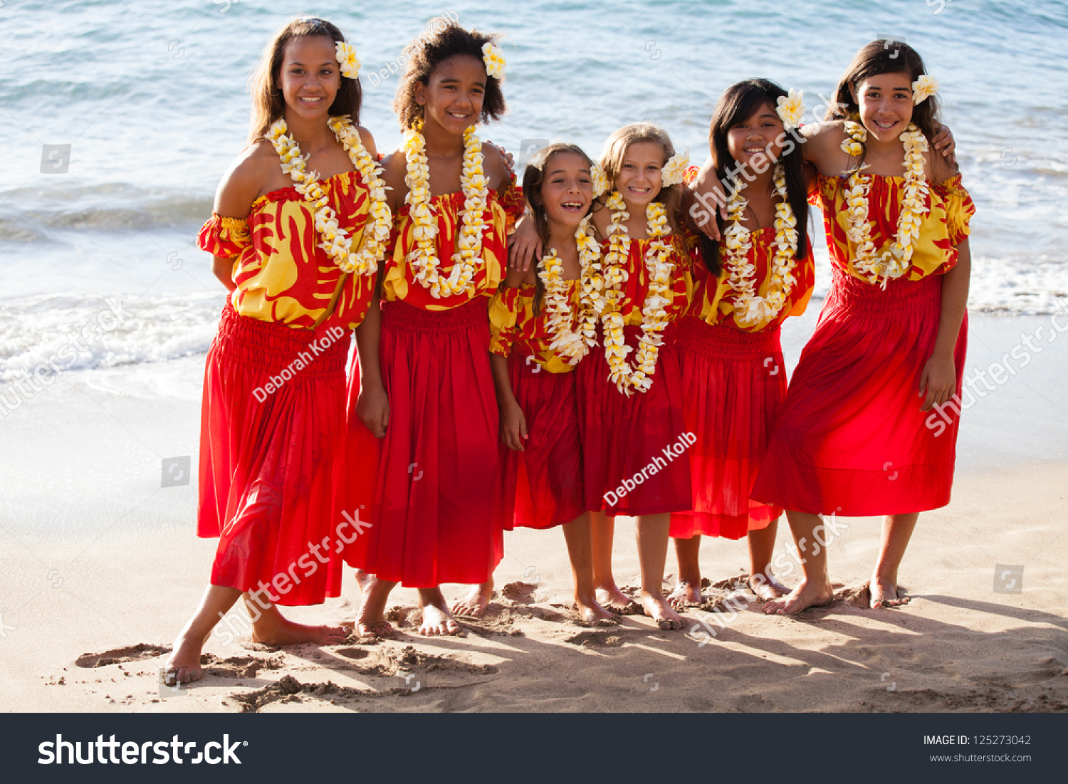 Group Six Polynesian Hula Girls Friendship Stock Photo 125273042 ...