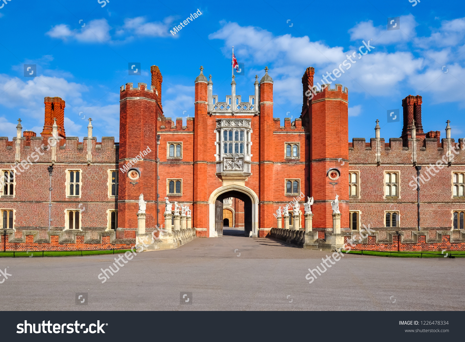 Hampton-court-palace Images, Stock Photos & Vectors | Shutterstock