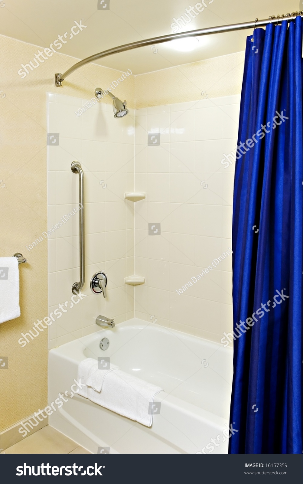 Handicapped And Senior-Accessible Tub And Shower In A Modern Apartment ...